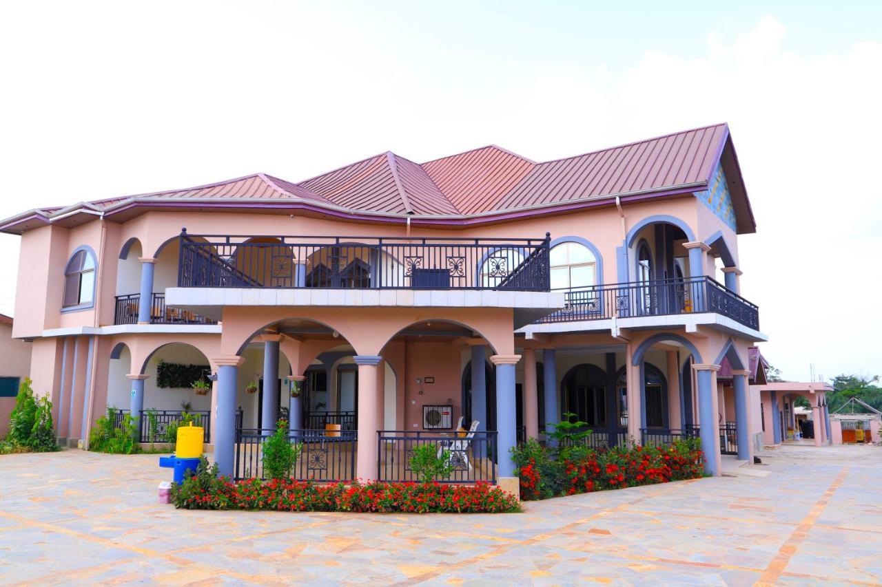 Osaah Bema Lodge Antoa Extérieur photo